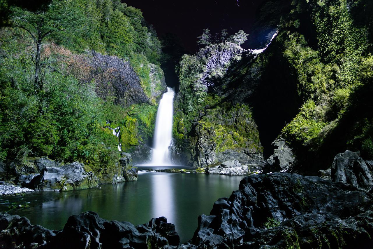 Treca Rupan Lodge Neltume Exteriér fotografie